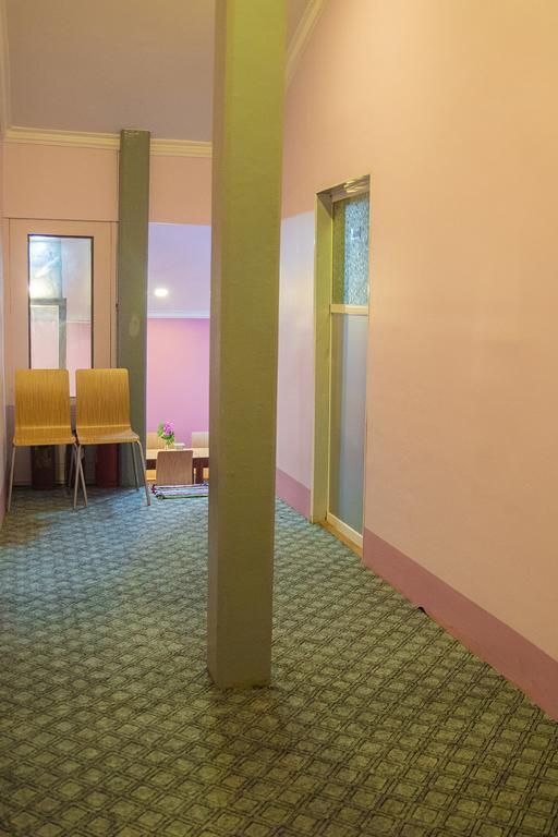 The Sat Yangonホステル エクステリア 写真