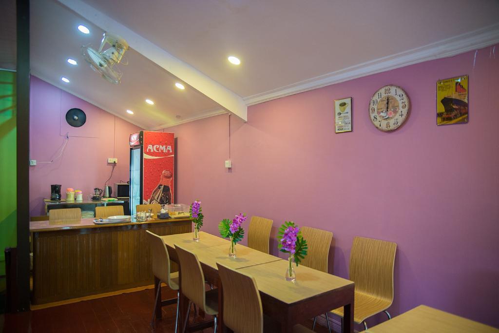 The Sat Yangonホステル エクステリア 写真