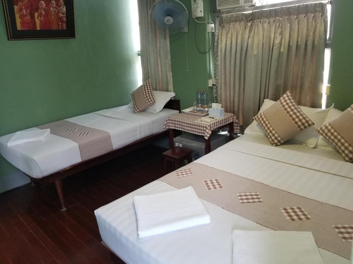The Sat Yangonホステル エクステリア 写真